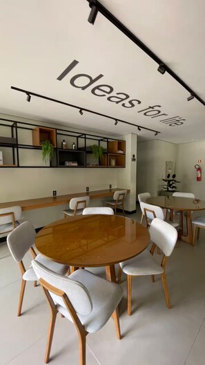 Apartamento básico | Opções para refeição