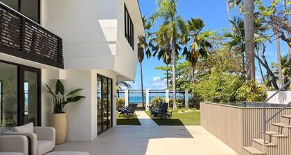 Oceanfront Villa 9 Bedrooms/9 EnSuite Baths & Pool