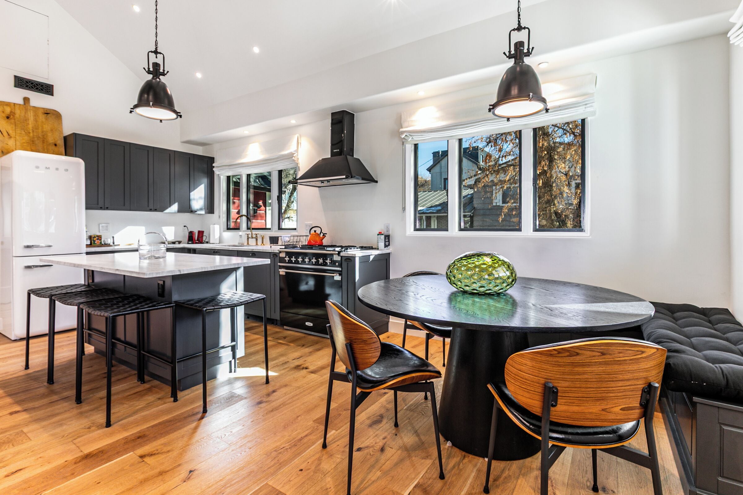 Luxury House, Patio | Private kitchen