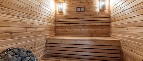 Maison Luxe, patio | Sauna