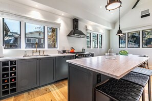 Luxury House, Patio | Private kitchen - 1150 Park Ave (Park City)