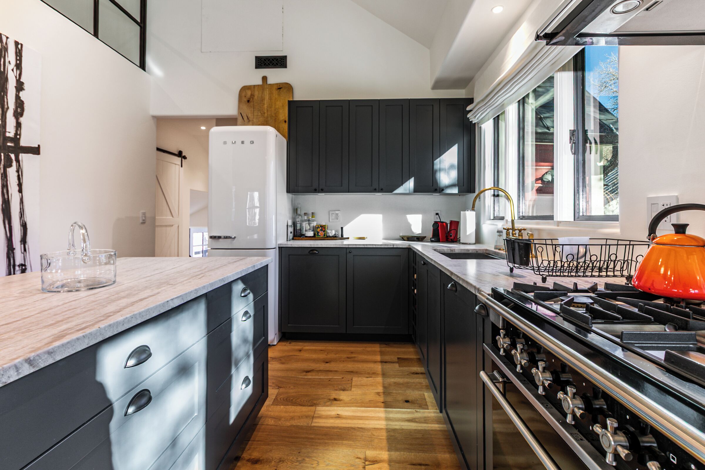Luxury House, Patio | Private kitchen