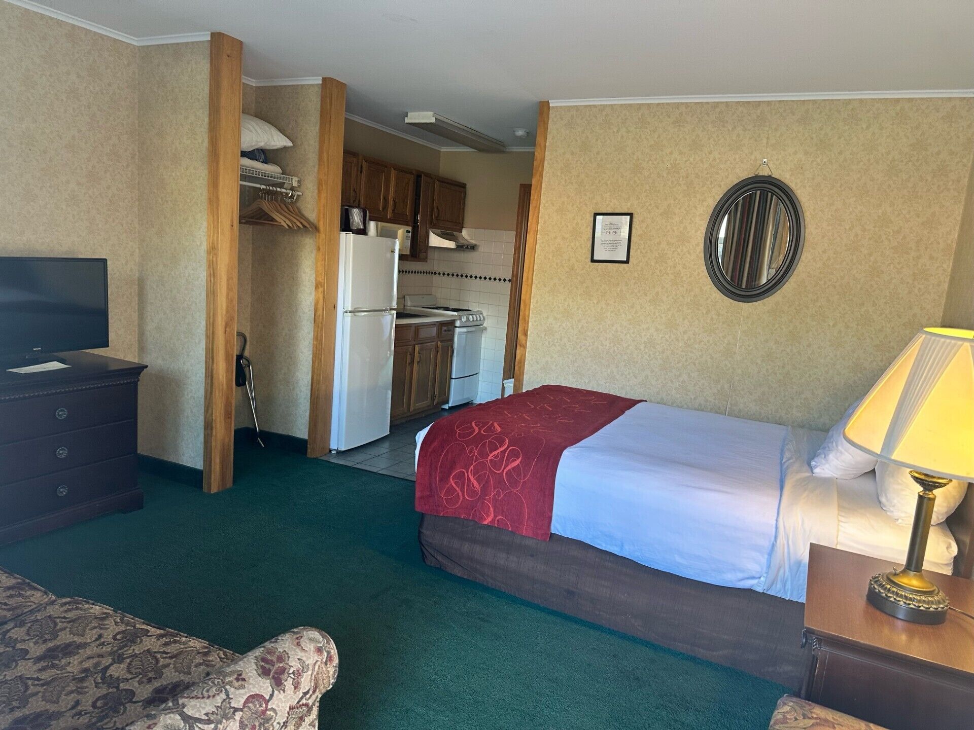Deluxe Suite, Multiple Beds, Kitchenette