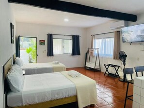 1 bedroom, in-room safe, iron/ironing board, free WiFi - Cocoa department, unbeatable location. (puerto escondido)