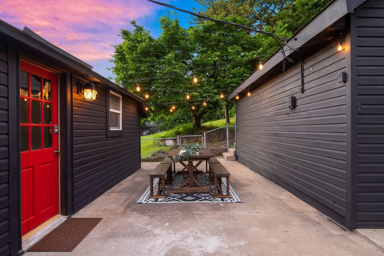 屋外ダイニングエリア