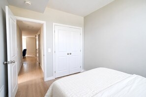 2 habitaciones, wifi gratis y ropa de cama 