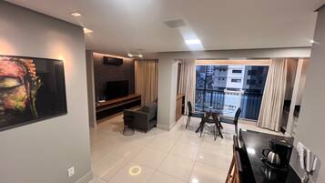 Basic Apartment | Living area