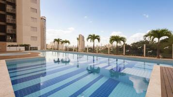 Basic Apartment | Pool