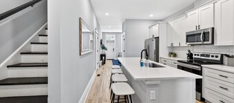 Large Group Home Soulard | 7BR | Wedding Weekends