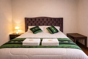 2 bedrooms, WiFi, bed sheets - Private Panoramic Viewpoint-Apartment with natural trees (Cusco)