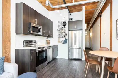 Stunning Exchange District Condo | 1 Bed | 1 Bath |