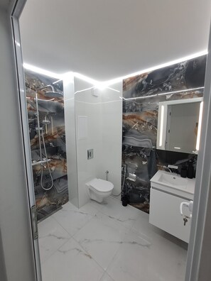 Shower, towels, toilet paper - Awesome 2-bedroom apartment with AC in charming Plovdiv (Plovdiv)