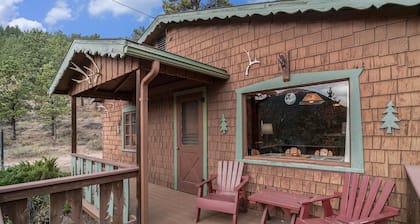 Nestled on the cusp of the majestic Machin's Cottage #2 RMNP Pet Friendy