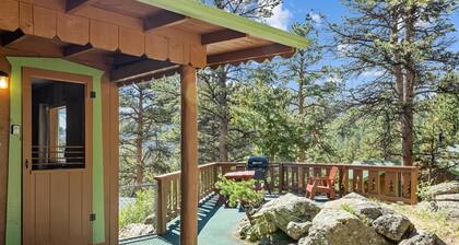Dreaming of a Rustic Getaway? ✨ Machin's Cottage 6 Awaits You! Pet Friendly
