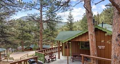 Ready for a cozy mountain escape? Machin's Cottage #11 Pet Friendly