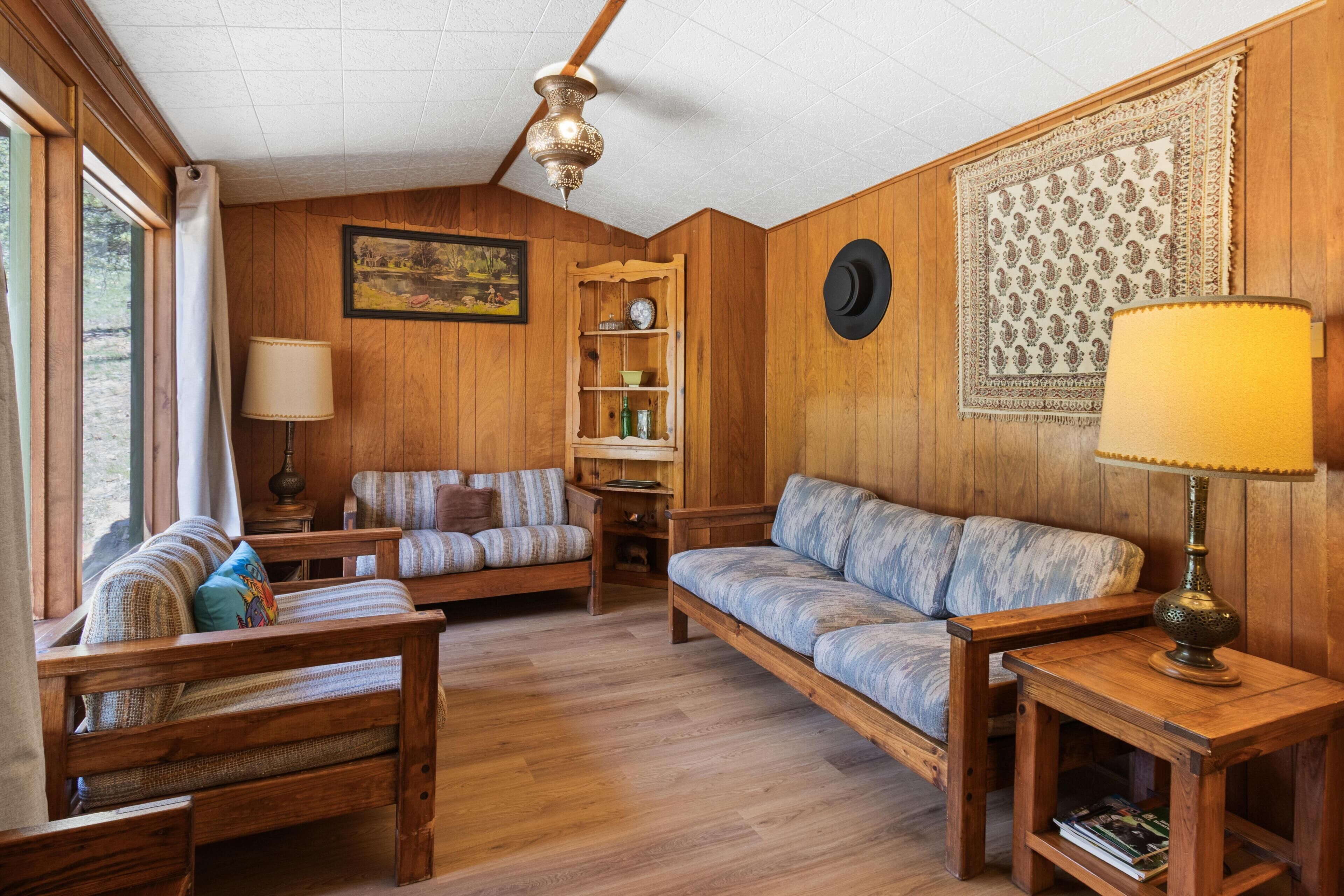 Machin's Cottage #12 Charming 2 Bedroom Cabin Near Rmnp Pet Friendly - Estes Park, CO