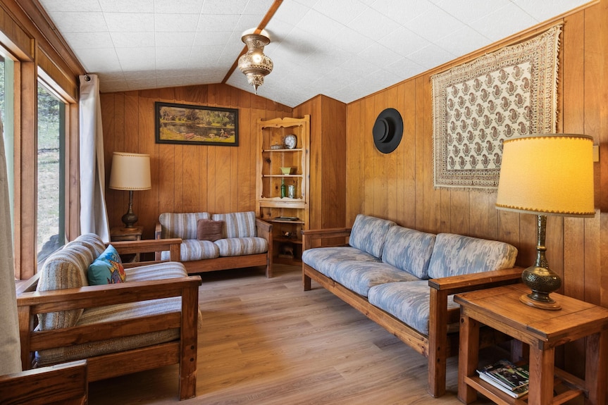 Machin's Cottage #12 Charming 2 Bedroom Cabin Near Rmnp Pet Friendly - Estes Park, CO