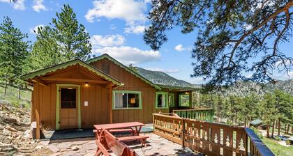 Escape to the embrace of nature at Machin's Cottage #15 Pet Friendly