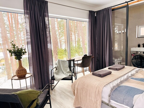 1 bedroom, iron/ironing board, WiFi, bed sheets