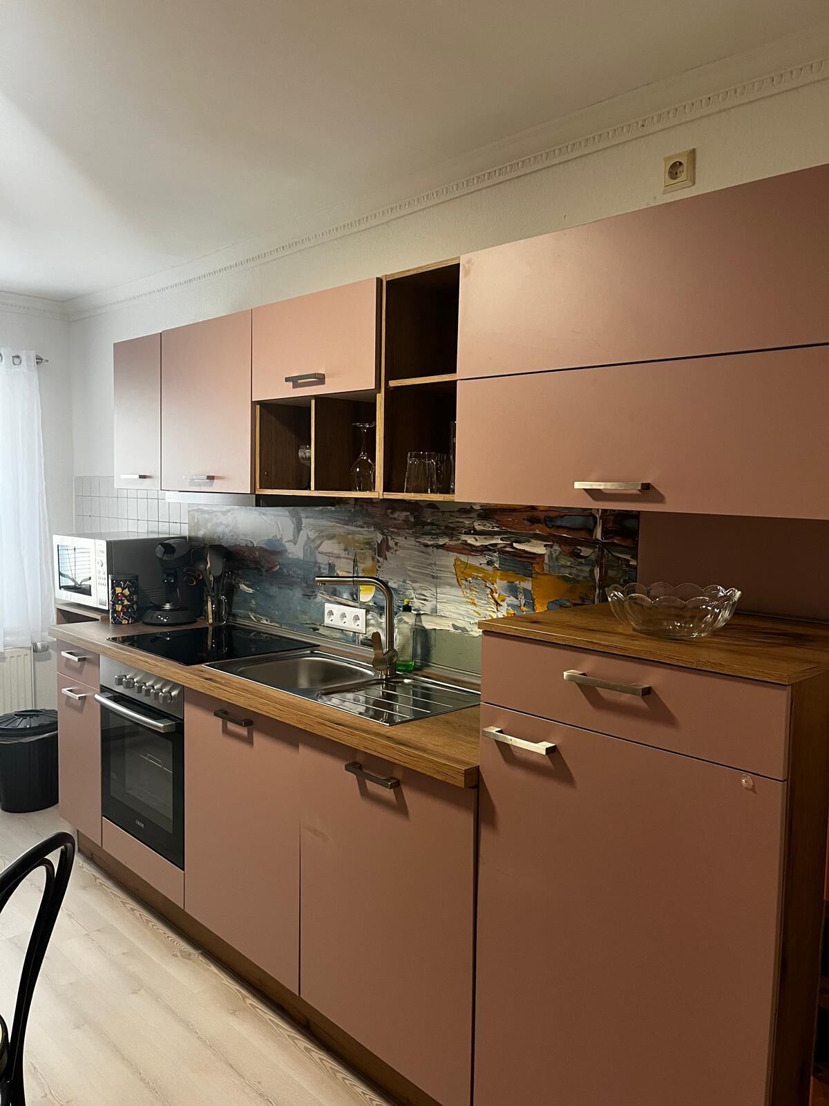 Microwave, stovetop, dishwasher