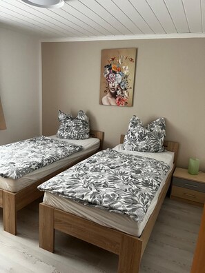 Room - Idyllic backyard at the gates of Leipzig (Markranstädt)