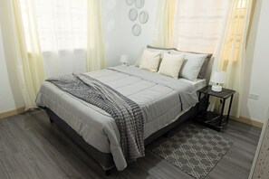 4 Schlafzimmer, Bügeleisen/Bügelbrett, WLAN, Bettwäsche
