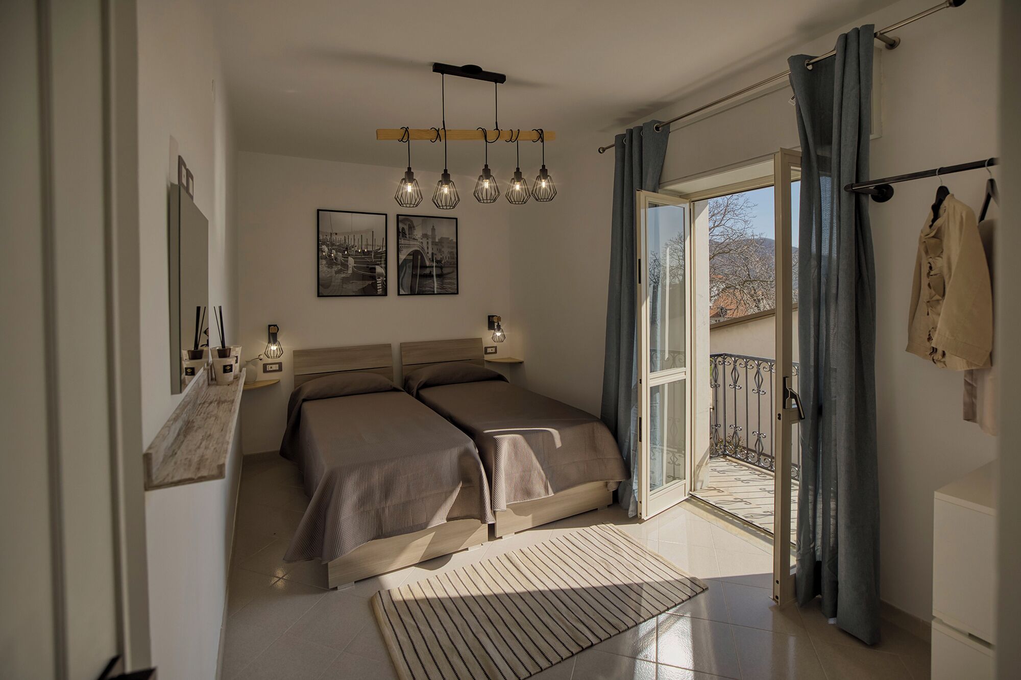 4 slaapkamers, een strijkplank/strijkijzer, wifi, beddengoed
