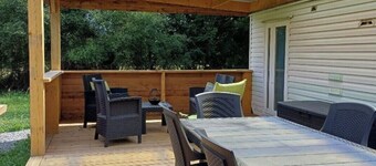 Domaine avec piscine Gîte + 2 bungalows - Jusqu’à 15 pers - 8 chambres