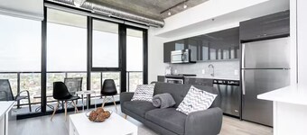 Modern Downtown Condo | 2 Bed | 1 Bath |