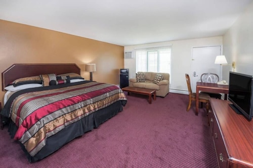 Cozy hotel in charming location with AC comfort