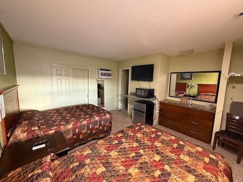 Riviera Motel Elba Near Enterprise US 84