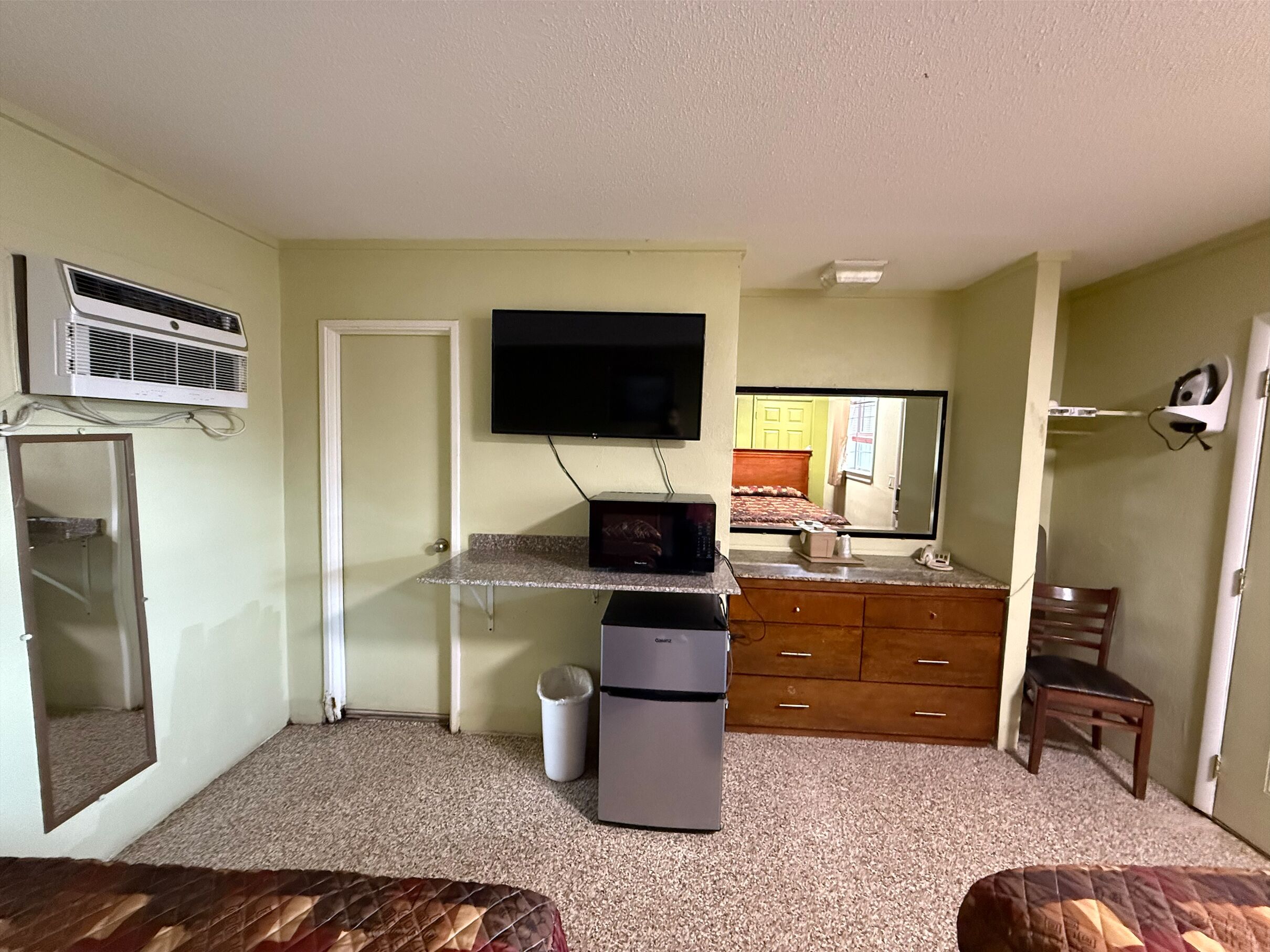 룸, 퀸사이즈침대 2개, 금연