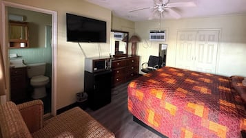 Room, 1 King Bed, Non Smoking