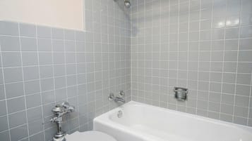 Room, 1 King Bed, Non Smoking | Bathroom