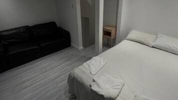 Deluxe Double Studio