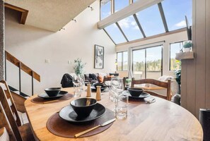Dining - Onyx Haus at Beaver Run Resort (Breckenridge)