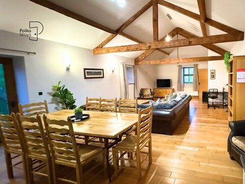 Old Corner Barn | Stylish Lake District Retreat for 6
