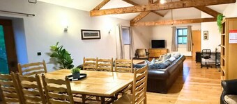 Old Corner Barn | Stylish Lake District Retreat for 6