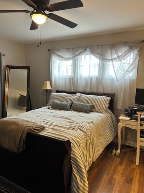 2 bedrooms, WiFi, bed sheets - Cozy 2-Bedroom condo in Charlotte University Area (Charlotte)