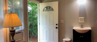 Quiet Private Studio Near Hospital & baseâ Perfect for Travel Nurses & military