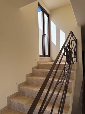 Interior - Luxury 3BR Bloom Villa w/ Pool, Terrace & Golf Views in Cabo San Lucas (Cabo San Lucas)