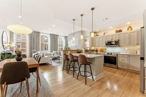 Private kitchen - Rittenhouse Gem Luxe 2BD 2.5BA Near the Square (Philadelphia)