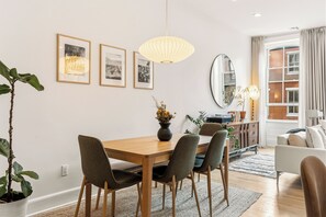 Dining - Rittenhouse Gem Luxe 2BD 2.5BA Near the Square (Philadelphia)