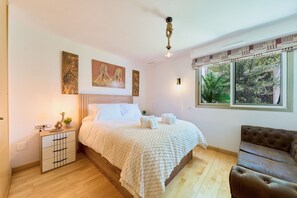 1 dormitorio, tabla de planchar con plancha, wifi