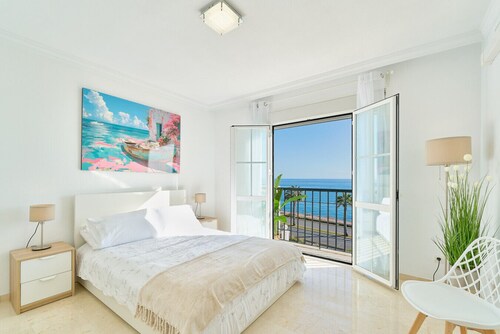 KOSTA HOMES - Beach House With Game Room