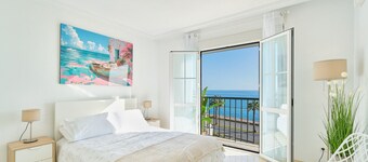 KOSTA HOMES - Beach House With Game Room