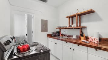 Apartment, 2 Schlafzimmer, Nichtraucher, Balkon | Eigene Küche