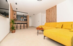 Smart TV - Awesome apartment in Trogir (Trogir)