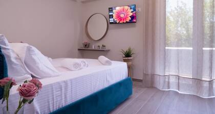 Diana s House 2 - Gytheio Sandy Beach Haven