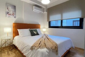 Iron/ironing board, WiFi, bed sheets - Athenean Modern Escape near Marina Flisvos-Β1 (Paleo Faliro)